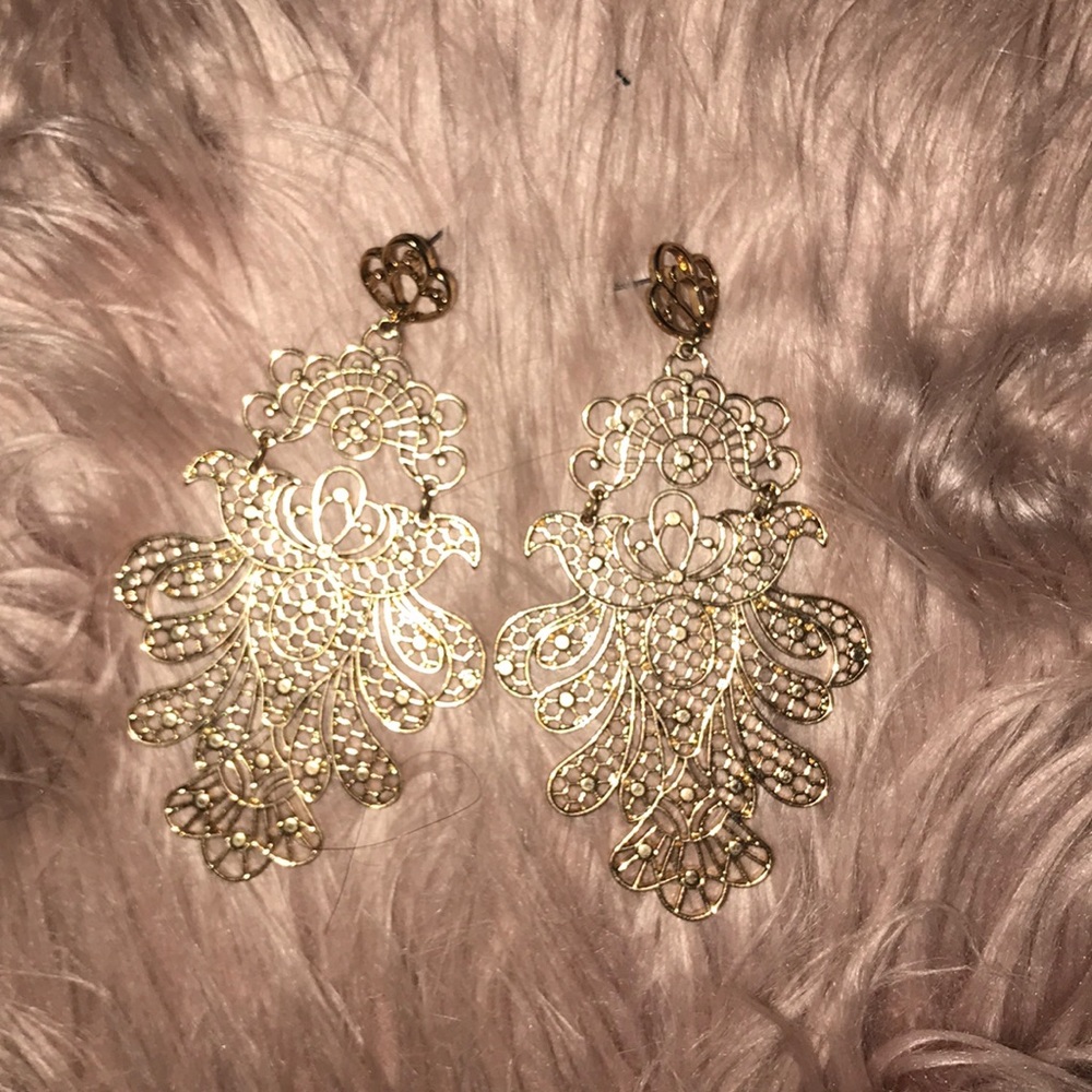 Gold earrings